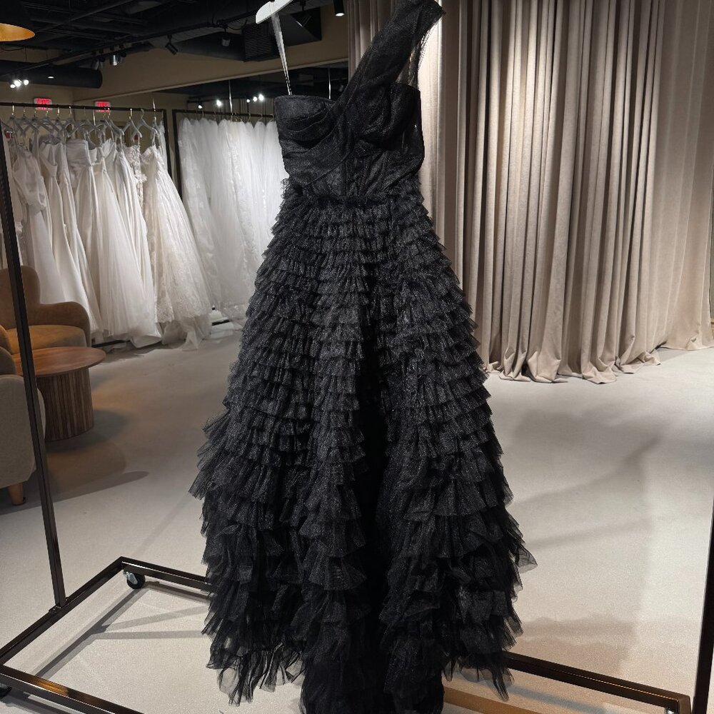 Black Off-Shoulder Ruffled High-Low Maxi Dress - Picture 4 of 7
